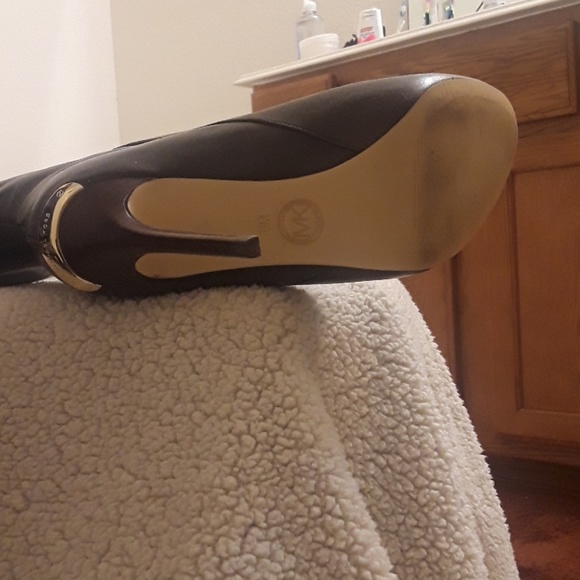 Michael Kors knee high boots - Picture 2 of 4